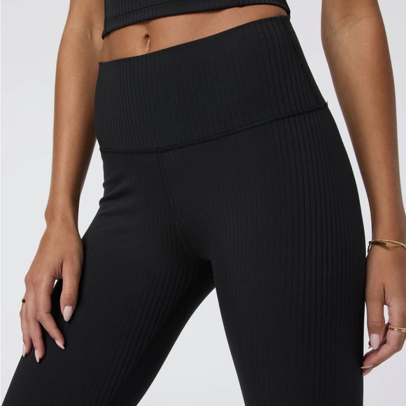 Vuori Inversion Rib Legging - Picture 3 of 6